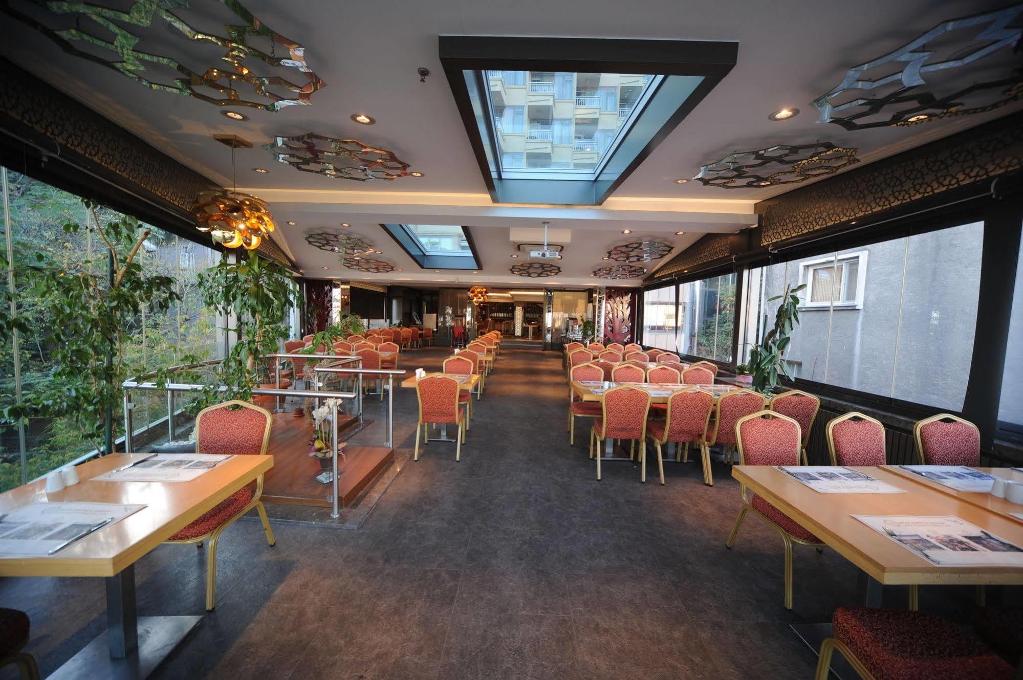 Style Star Cihangir 4* Istanboel